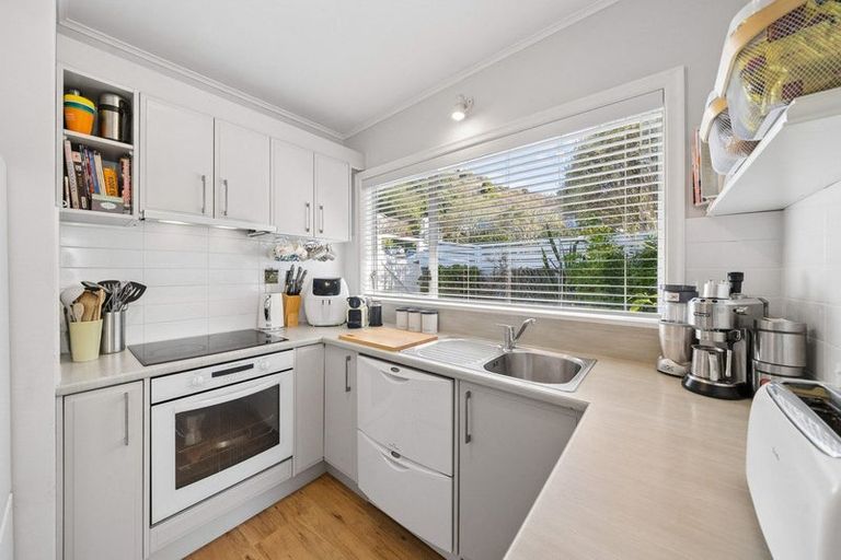 Photo of property in 1/3 Ridd Crescent, Karori, Wellington, 6012