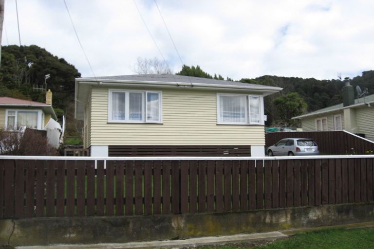 Photo of property in 21 Karaka Street, Wainuiomata, Lower Hutt, 5014