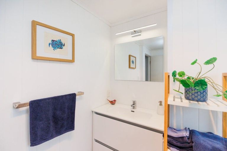 Photo of property in 62 Nash Parade, Foxton Beach, Foxton, 4815