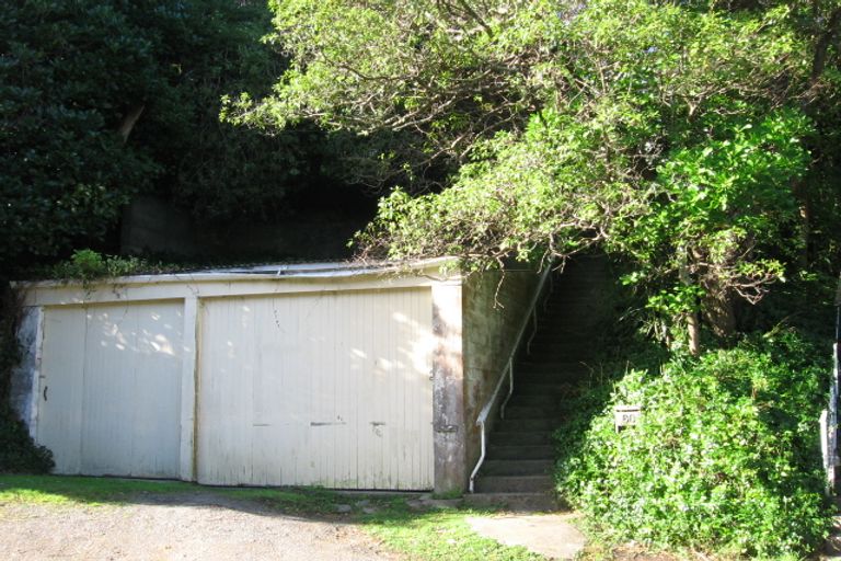 Photo of property in 80 Motuhara Road, Plimmerton, Porirua, 5026