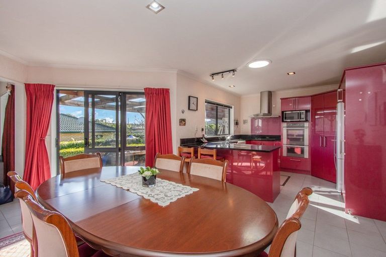 Photo of property in 16 Stanley Drive, Lynmore, Rotorua, 3010