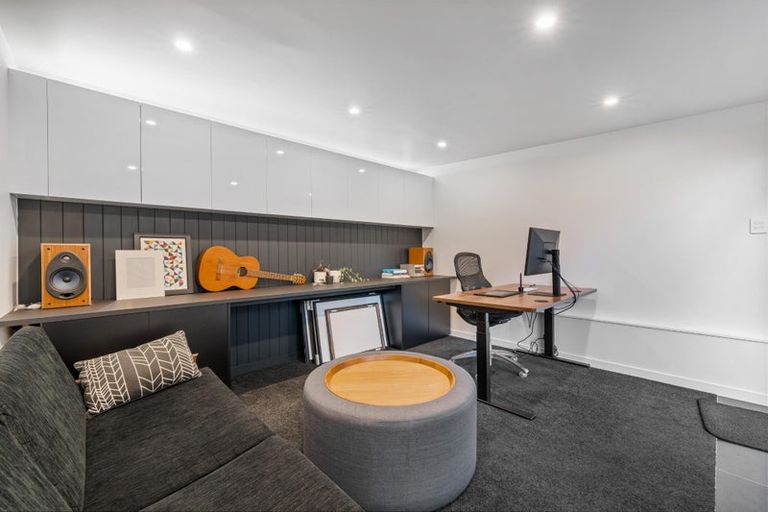 Photo of property in 17 Poto Street, Te Atatu South, Auckland, 0610