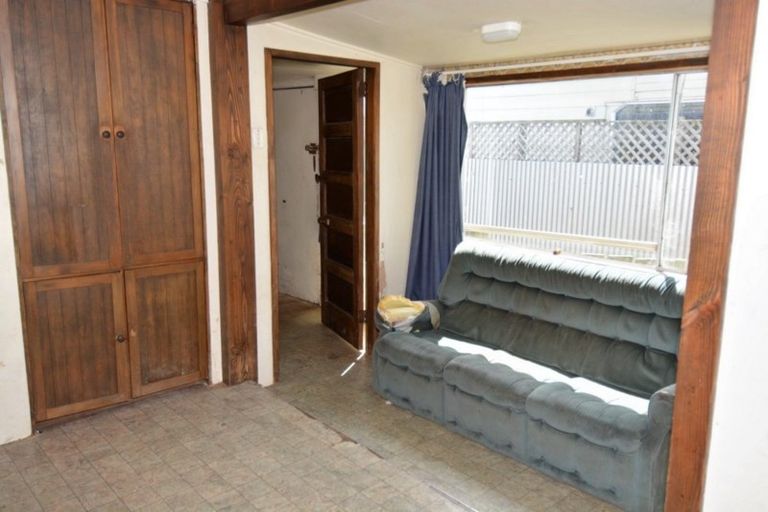 Photo of property in 147 Morton Street, Strathern, Invercargill, 9812