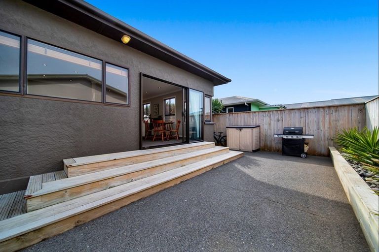 Photo of property in 33 Sanders Avenue, Westown, New Plymouth, 4310