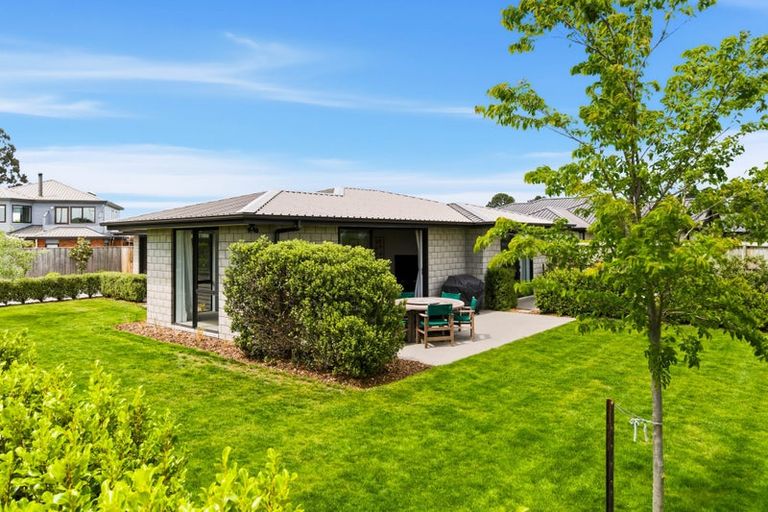 Photo of property in 2 Hepburn Place, Rolleston, 7614