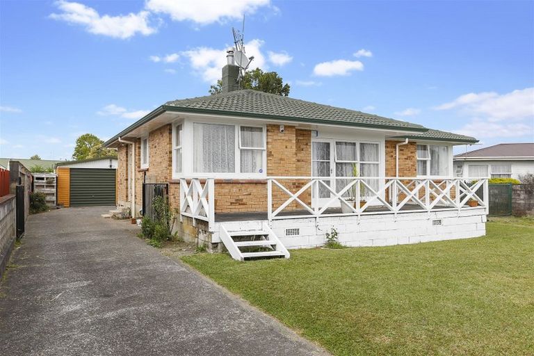 Photo of property in 99 Cargill Street, Papakura, 2110