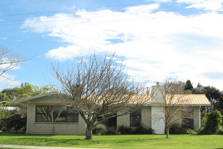 Photo of property in 55 Ferry Road, Clive, 4102