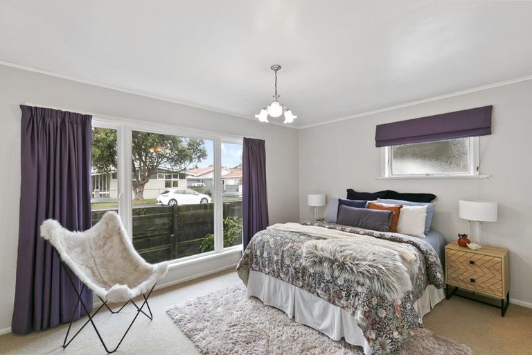 Photo of property in 2 Rex Street, Miramar, Wellington, 6022