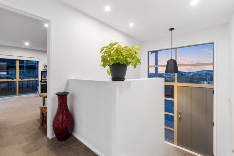 Photo of property in 14 Renner Place, Pyes Pa, Tauranga, 3112