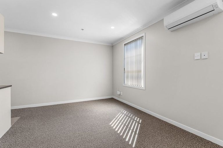 Photo of property in 16/5 Massey Avenue, Pukekohe, 2120