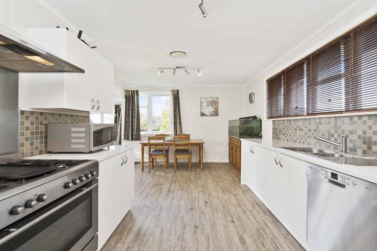 Photo of property in 4 Kainga Road, Kainga, Christchurch, 8083