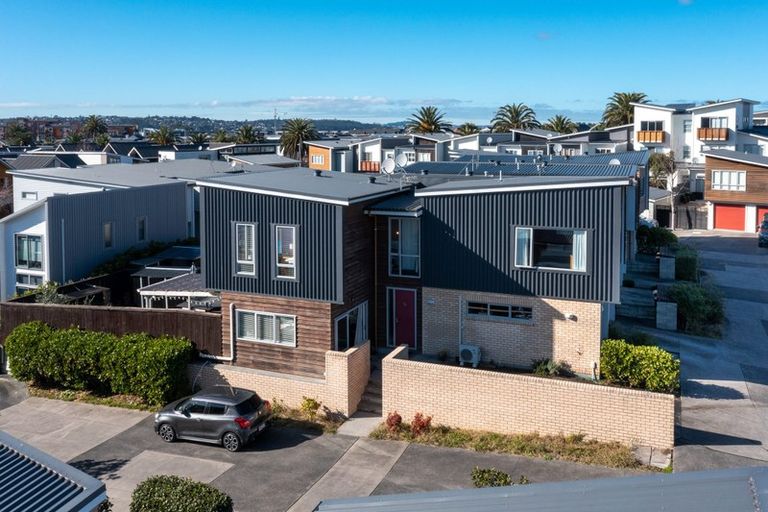 Photo of property in 24 Station Street, Hobsonville, Auckland, 0616