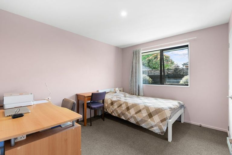 Photo of property in 1/137 Maidstone Road, Ilam, Christchurch, 8041