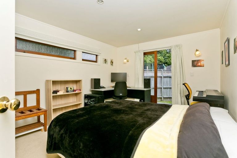Photo of property in 11 Albany Highway, Unsworth Heights, Auckland, 0632