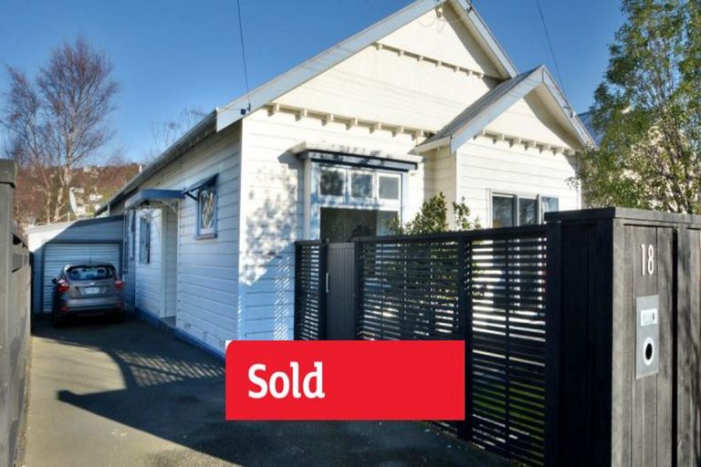 Photo of property in 18 Pretoria Avenue, Saint Clair, Dunedin, 9012