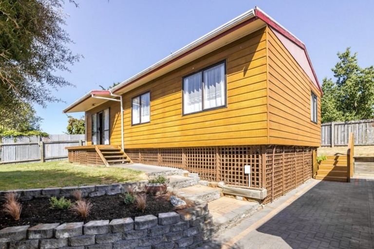 Photo of property in 2/77 Te Hatepe Avenue, Taupo, 3330