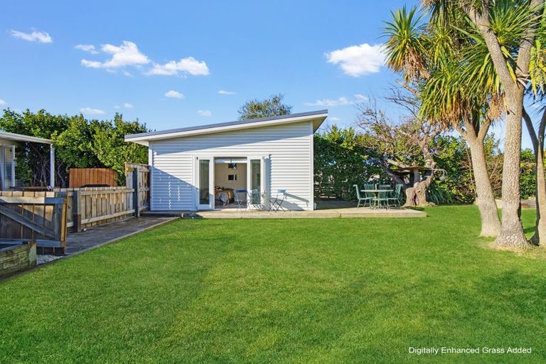 Photo of property in 11 Rutherford Road, Marewa, Napier, 4110