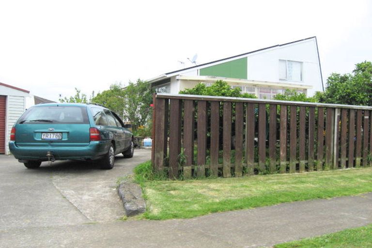 Photo of property in 6 Avro Place, Mangere, Auckland, 2022