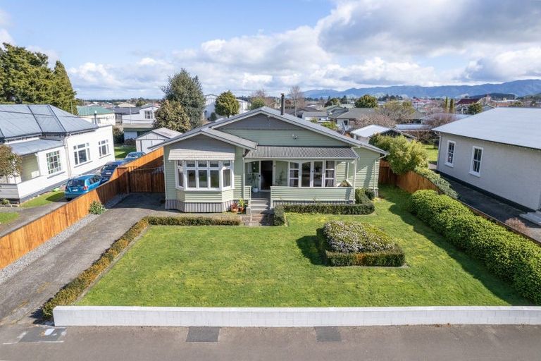 Photo of property in 46 Swinburn Street, Dannevirke, 4930