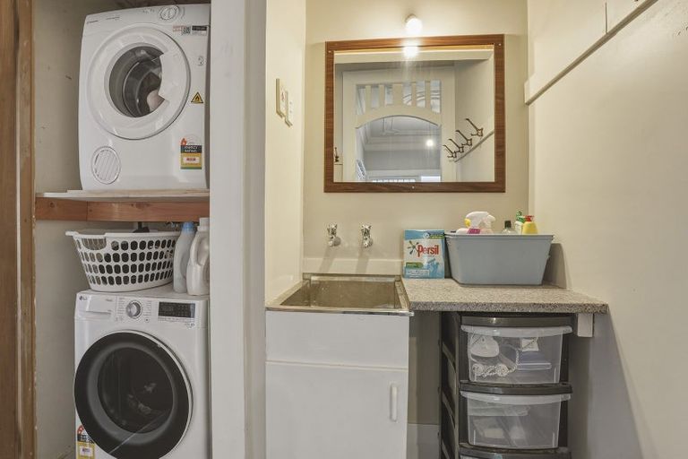 Photo of property in 18 Lachlan Avenue, North Dunedin, Dunedin, 9016