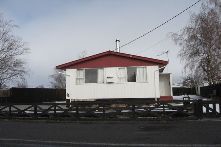 Photo of property in 12 Jollie Road, Twizel, 7901