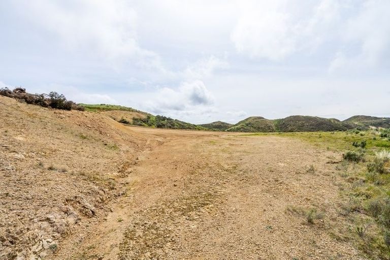 Photo of property in 178 Noel Ashton Way, Makara, Wellington, 6972