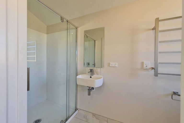 Photo of property in 2 Tika Street, Riccarton, Christchurch, 8041