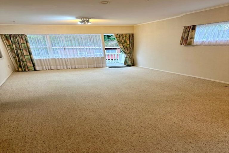 Photo of property in 1/88 Lake Road, Northcote, Auckland, 0627