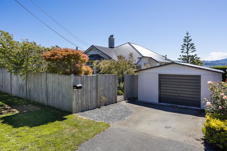 Photo of property in 61 Hunt Street, Andersons Bay, Dunedin, 9013