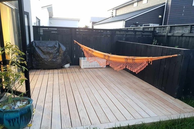 Photo of property in 5 Flounder Road, Hobsonville, Auckland, 0616