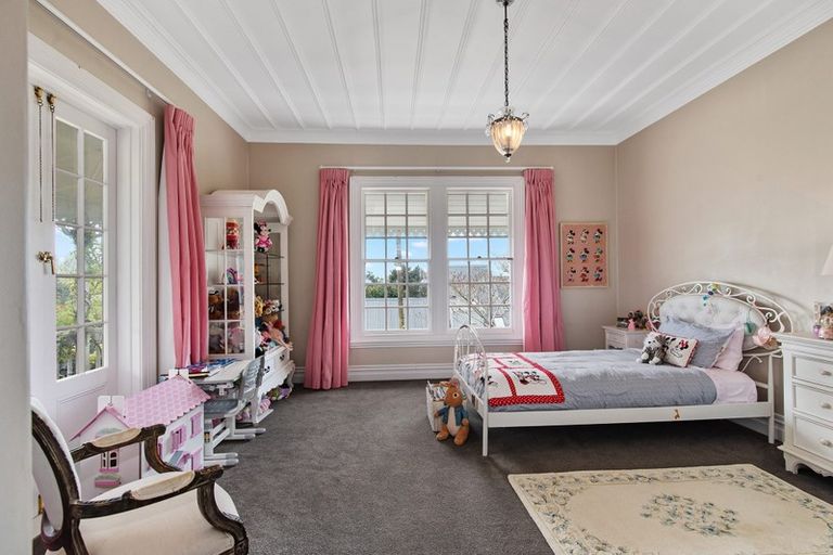 Photo of property in 52 Hinemoa Street, Birkenhead, Auckland, 0626