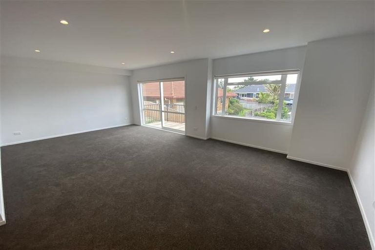 Photo of property in 16b Woodbine Avenue, Greenlane, Auckland, 1051