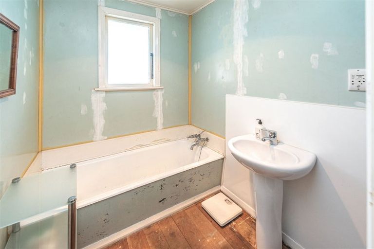 Photo of property in 69 Alma Road, Gonville, Whanganui, 4501