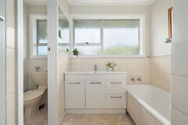 Photo of property in 23a Carbine Place, Sockburn, Christchurch, 8042