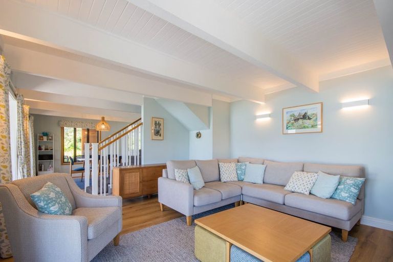 Photo of property in 11 Settlers Hill, Akaroa, 7520