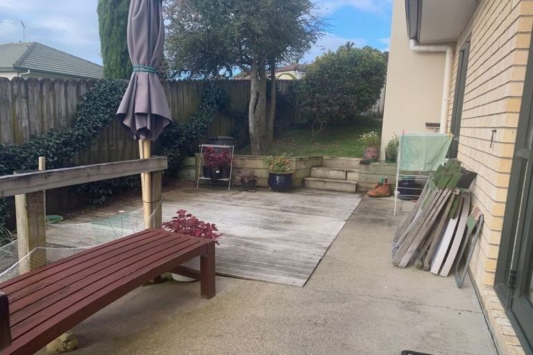 Photo of property in 41 Bluebird Crescent, Unsworth Heights, Auckland, 0632