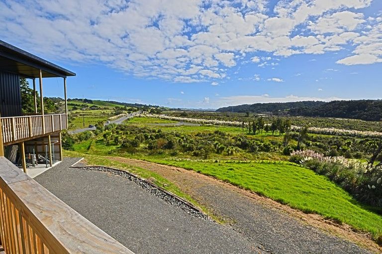 Photo of property in 607 Kaipara Coast Highway, Kaukapakapa, 0871