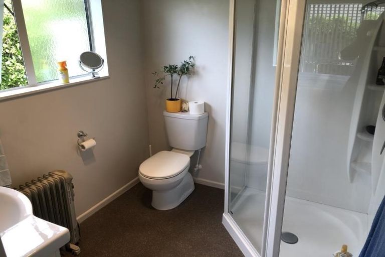 Photo of property in 26 Speldhurst Grove, Stokes Valley, Lower Hutt, 5019