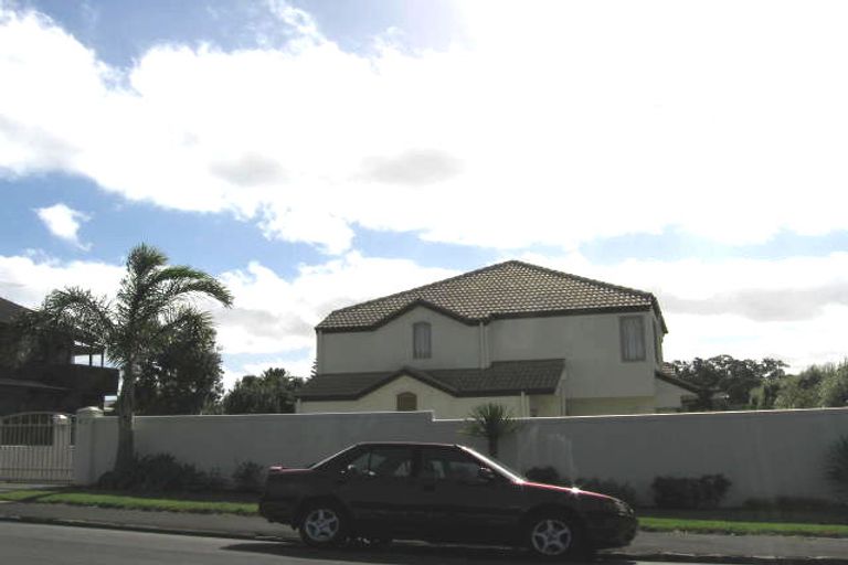 Photo of property in 42 Milford Road, Milford, Auckland, 0620