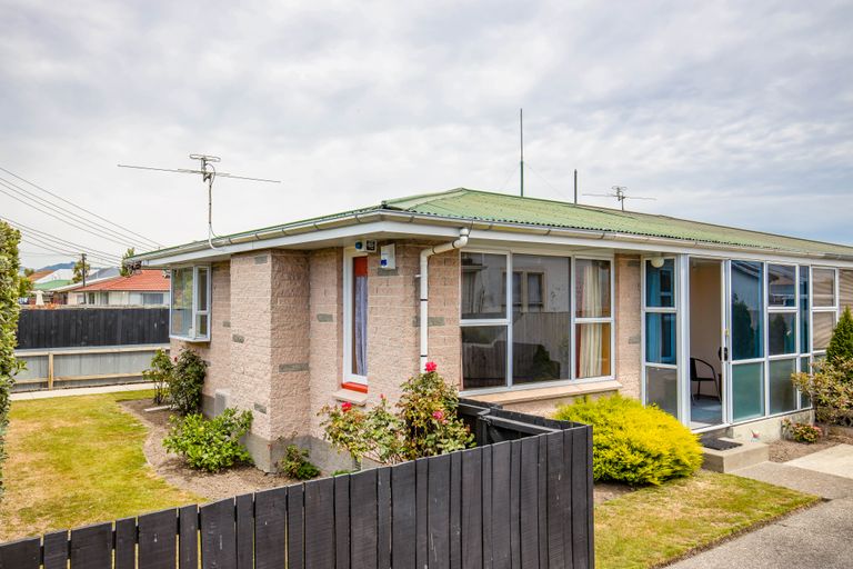 Photo of property in 1/79 Hills Road, Edgeware, Christchurch, 8013