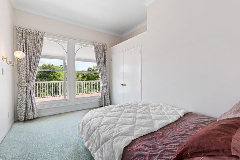 Photo of property in 10 The Close, Greenhithe, Auckland, 0632