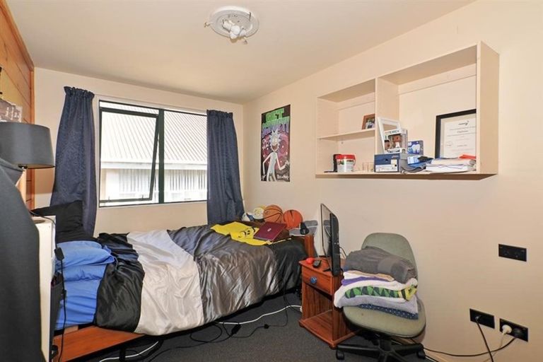 Photo of property in Te Awhina Apartments, 17/22 Sussex Street, Mount Cook, Wellington, 6021