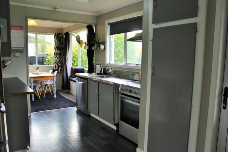 Photo of property in 3 Broderick Street, Te Anau, 9600