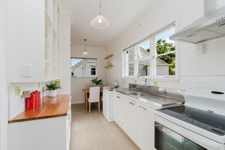 Photo of property in 21 Jellicoe Drive, Hamilton East, Hamilton, 3216