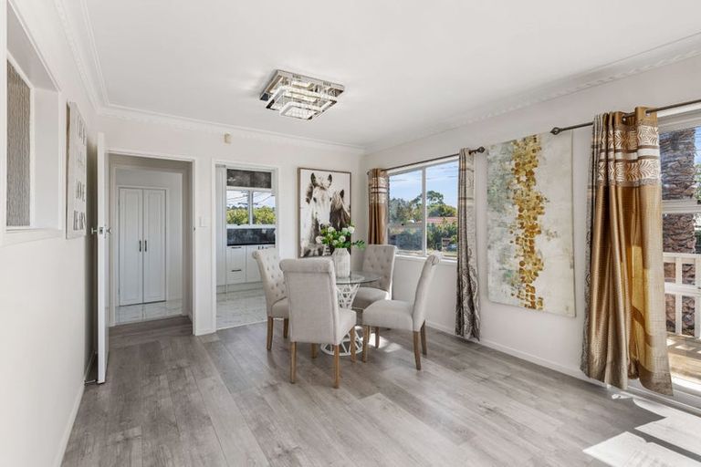 Photo of property in 1/100 Titirangi Road, New Lynn, Auckland, 0600