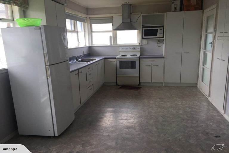 Photo of property in 43 Alfriston Road, Manurewa East, Auckland, 2102