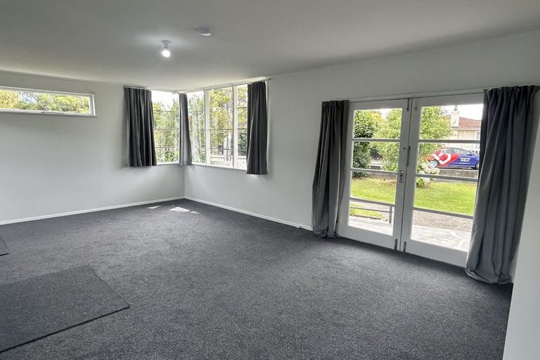 Photo of property in 1 Hariata Street, Otaki, 5512