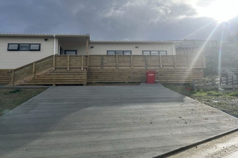 Photo of property in 34d Speargrass Grove, Timberlea, Upper Hutt, 5018