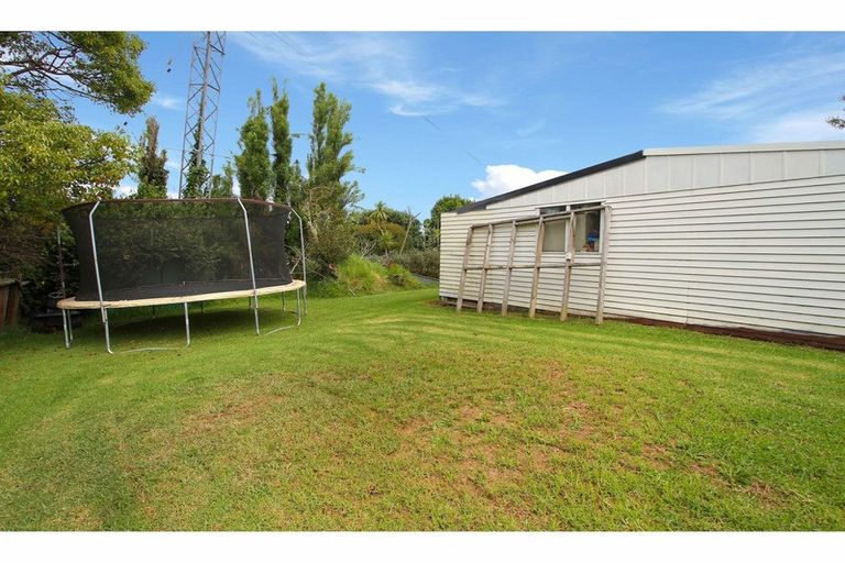 Photo of property in 32 Hiwihau Place, Glenfield, Auckland, 0629