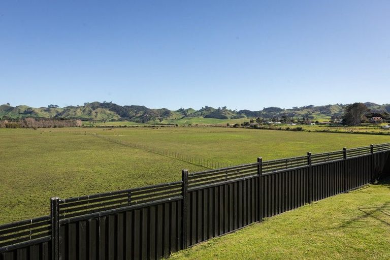 Photo of property in 116 Seaforth Road, Waihi Beach, 3611